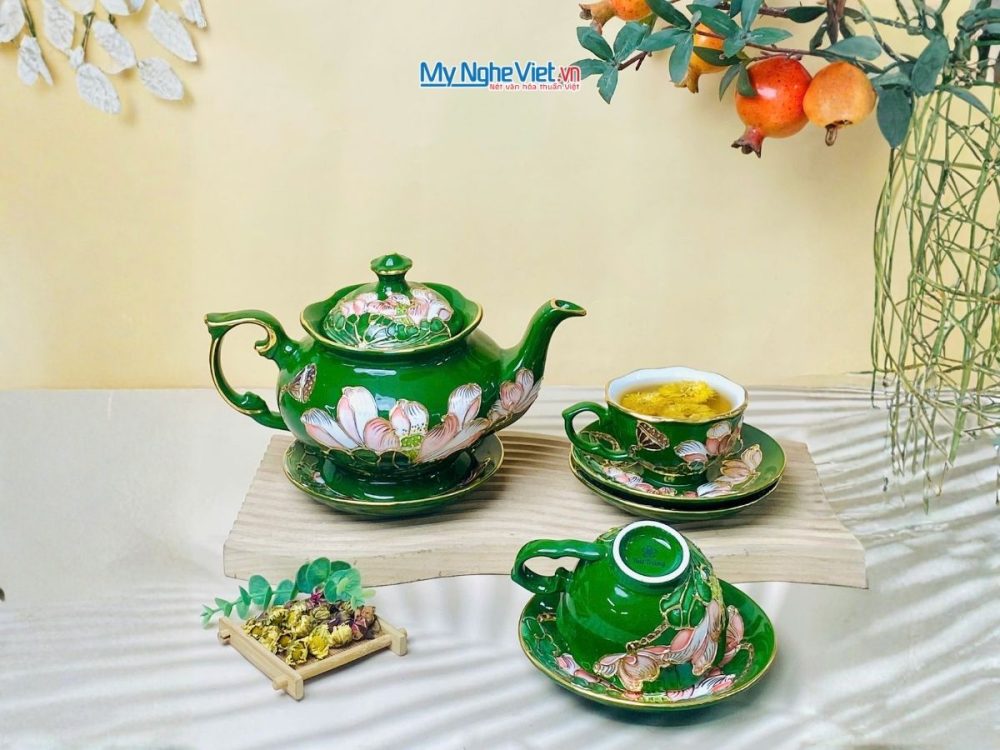 Bộ Bình Trà Queen Xanh Ngọc Vẽ Vàng Kim Họa Tiết Hoa Đắp Nổi