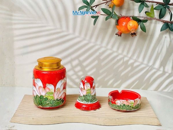 Bộ Bình Trà Queen Mùa Đỏ Vẽ Vàng Kim Họa Tiết Hoa Đắp Nổi