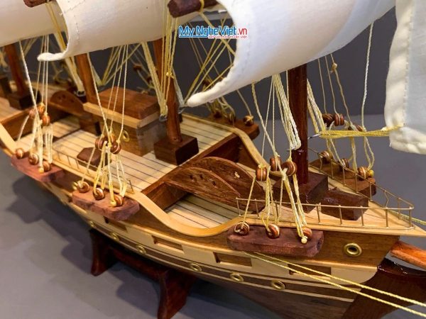 Mô hình thuyền buồm phong thủy France II