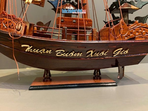 Mô Hình Thuyền Gỗ Việt Nam -Thuyền Rồng Gỗ Cẩm Lai