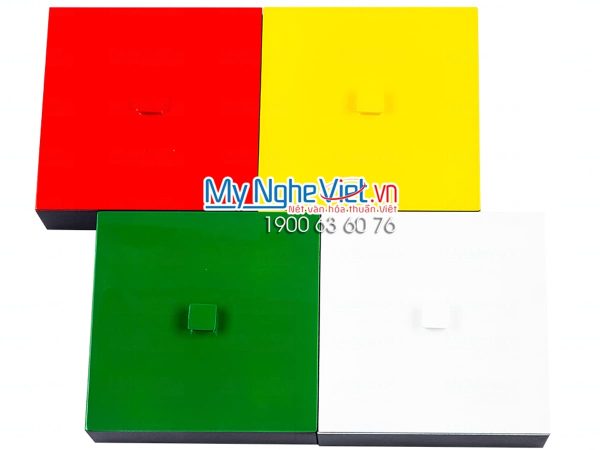 Hộp Mứt Tết Sơn Mài Mai Vàng Nền Đỏ Tươi 4 Ngăn Rời