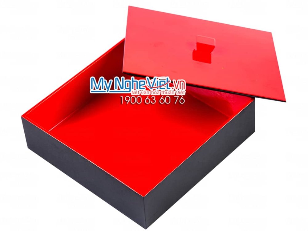 Hộp Mứt Tết Sơn Mài Mai Vàng Nền Đỏ Tươi 4 Ngăn Rời