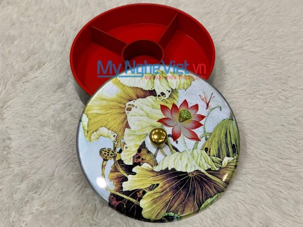Hộp Mứt Tết Sơn Mài 5 Ngăn Sen Chim Lá Vàng Ruột Đỏ