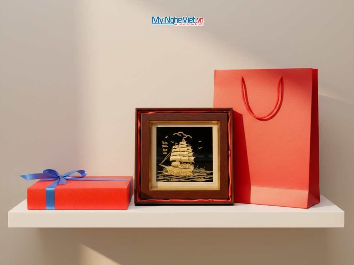 Tranh thuyền buồm dát vàng 24k nền đen để bàn và Hộp xilot đỏ - MNVHD04.10.1 - Ảnh 7