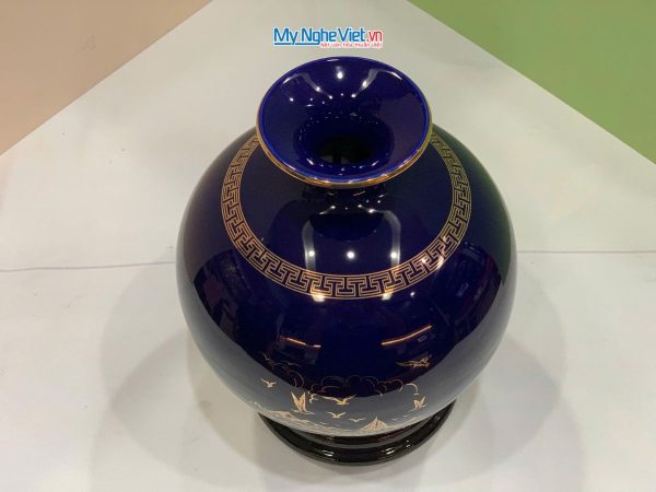 Lọ thu Tài hút Lộc Gốm Bát Tràng Màu Xanh Coban Và Đế Gỗ