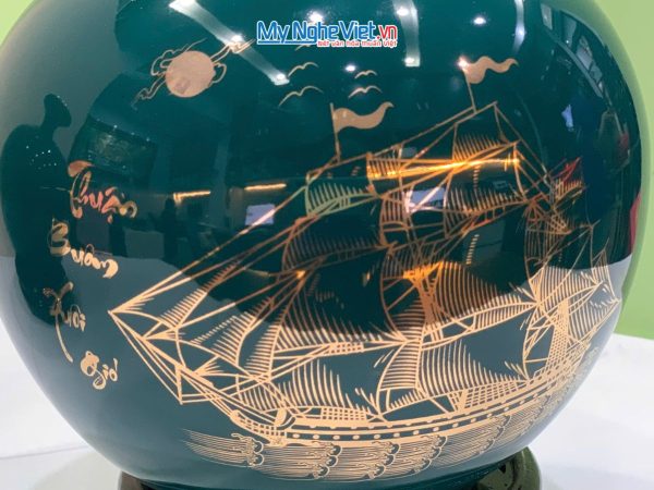 Lọ thu Tài hút Lộc Gốm Bát Tràng Màu Xanh Bộ Đội Và Đế Gỗ