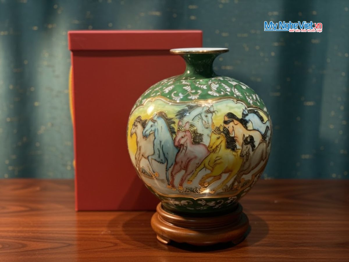 Bình thu tài hút lộc gốm Bát Tràng vẽ mã đáo thành công đắp nổi - Quà tặng cao cấp