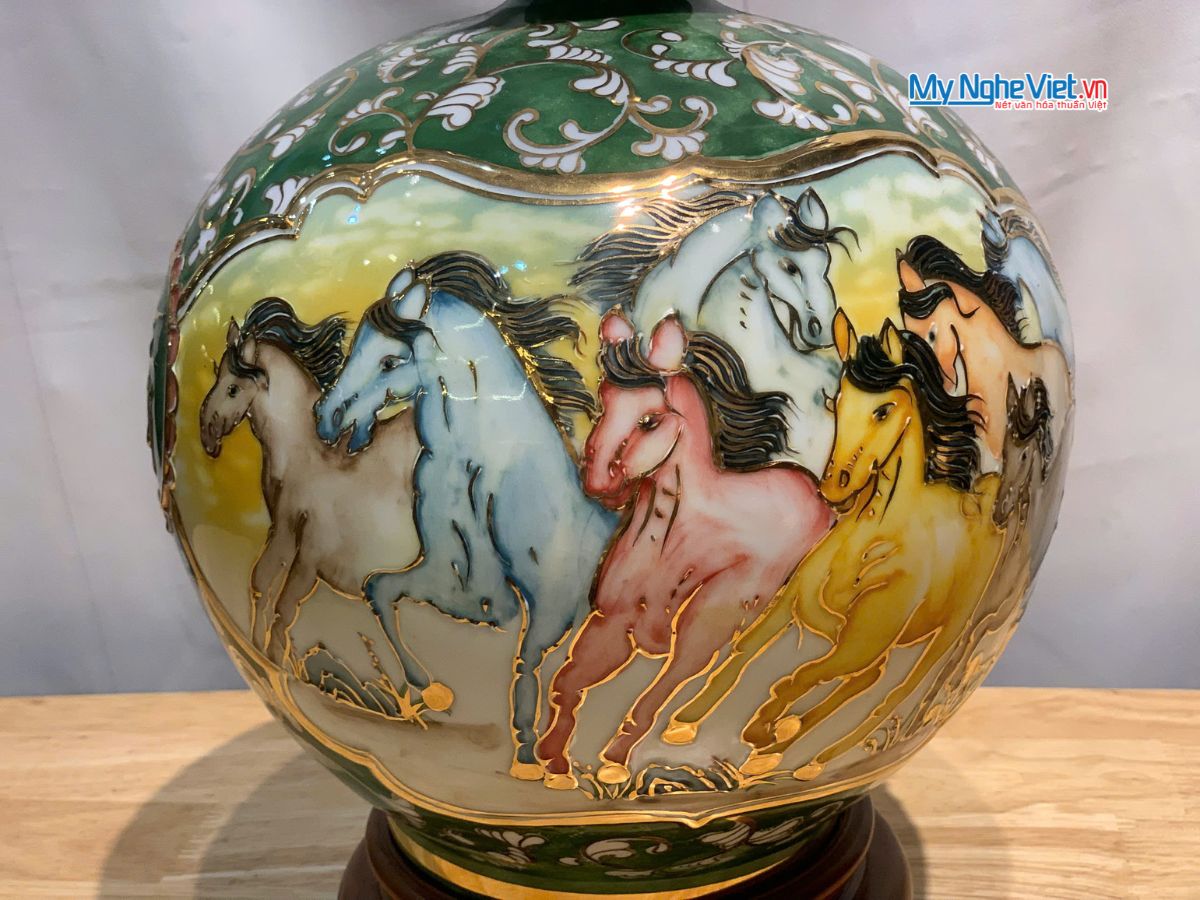 Bình thu tài hút lộc gốm Bát Tràng vẽ mã đáo thành công đắp nổi - Quà tặng cao cấp