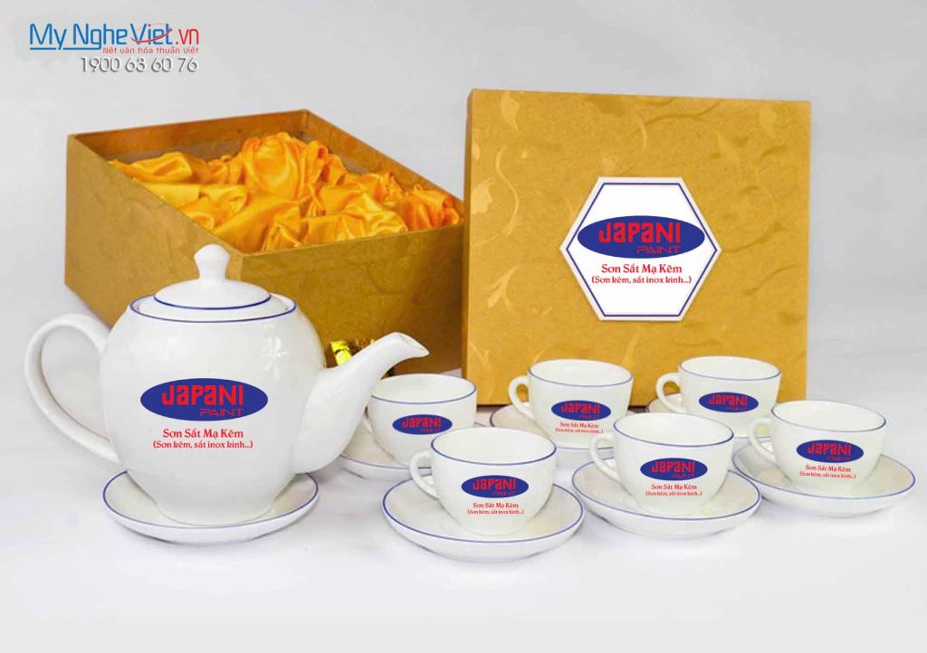 Quà Tết Bình Trà Men Trắng In Logo