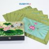 Bộ quà tặng hộp sơn mài cò sen và khăn trải bàn màu xanh thêu sen