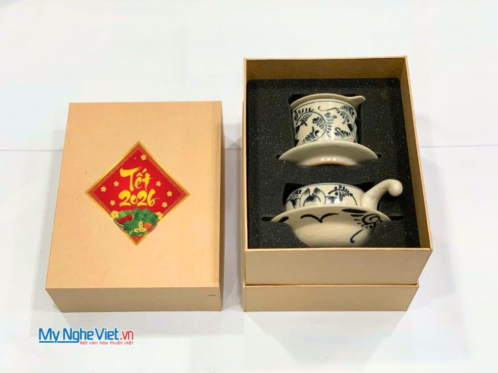 Bộ Quà Tặng Phin Cà Phê Gốm Vẽ Sen Xanh Thấp và Hộp Quà Tặng Cao Cấp