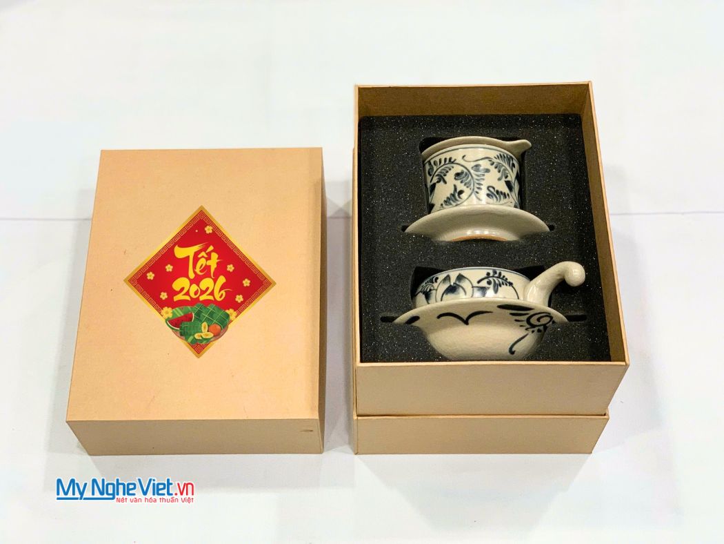 Bộ Quà Tặng Phin Cà Phê Gốm Vẽ Sen Xanh Thấp và Hộp Quà Tặng Cao Cấp