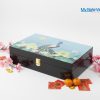 Hộp đựng quà tết cao cấp họa tiết chim công nền bạc
