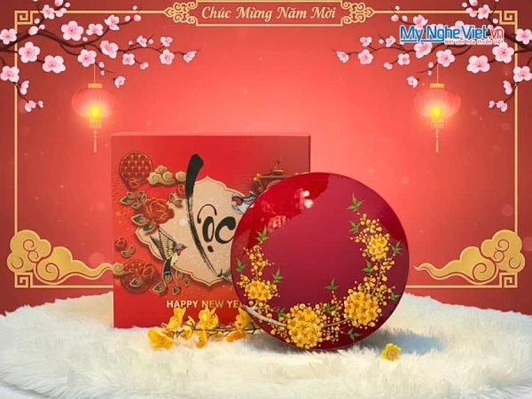 Hộp Mứt Tết Sơn Mài Mai Vàng Sum Vầy 5 Ngăn Dát Lá Vàng