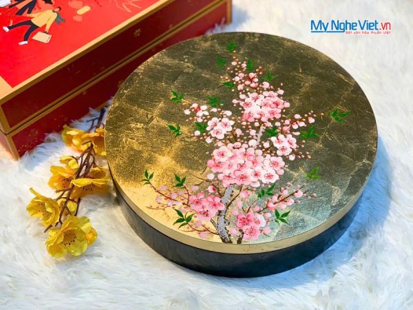 Hộp Mứt Tết Sơn Mài Đào Hồng Khai Xuân 5 Ngăn Dát Lá Vàng