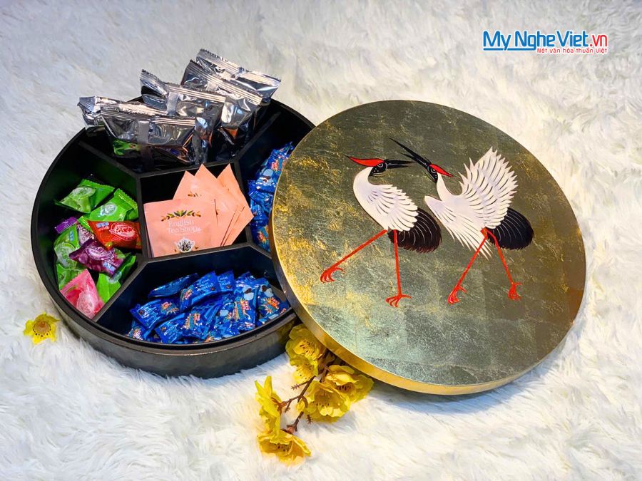 Hộp Mứt Tết Sơn Mài Song Hạc Cát Tường 5 Ngăn Dát Lá Vàng
