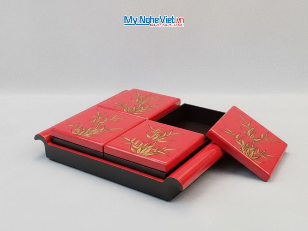 Hộp mứt tết sơn mài tay cầm 4 ngăn khay rời vẽ lá trúc