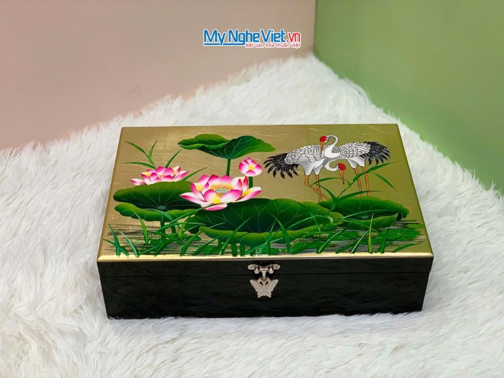 Hộp trang sức sơn mài họa tiết cò sen dát lá vàng cao cấp