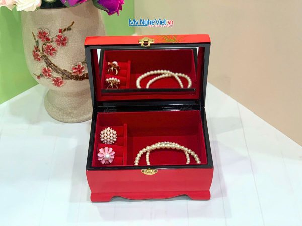 Hộp Trang Sức Sơn Mài Cao Cấp Lớn Có Chân Vẽ Hoa Sen Đắp Nổi Nền Đỏ