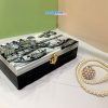 Hộp trang sức sơn mài đồng quê đen trắng