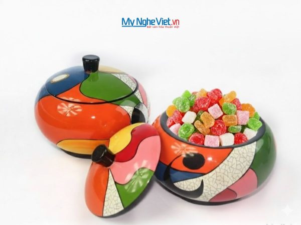 Hũ đào sơn mài đựng mứt vẽ lập thể