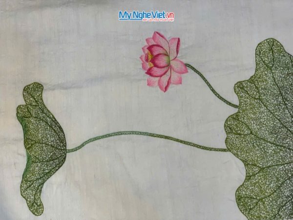 Khăn lụa đũi họa tiết hoa sen thêu tay màu trắng 100% silk cao cấp