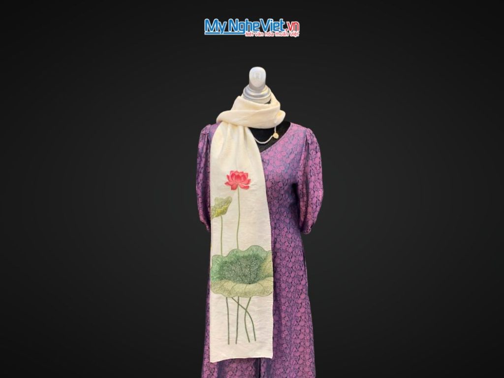 Khăn lụa đũi họa tiết hoa sen thêu tay màu trắng 100% silk cao cấp