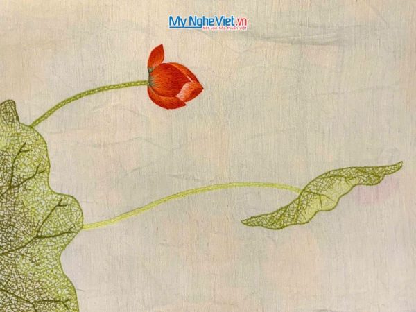 Khăn lụa đũi họa tiết hoa sen thêu tay màu kem 100% silk cao cấp