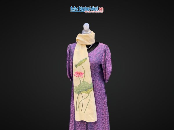 Khăn lụa đũi họa tiết hoa sen thêu tay màu kem 100% silk cao cấp