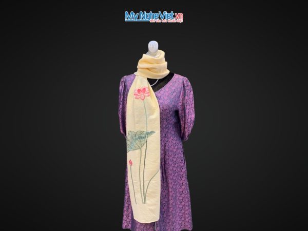 Khăn lụa đũi họa tiết hoa sen thêu tay màu kem 100% silk cao cấp