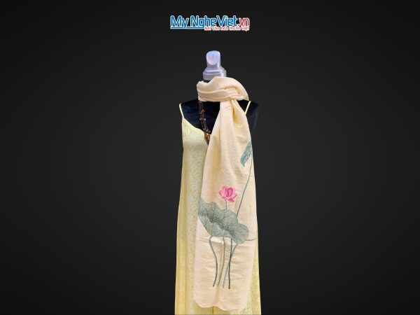 Khăn lụa đũi họa tiết hoa sen thêu tay 100% silk
