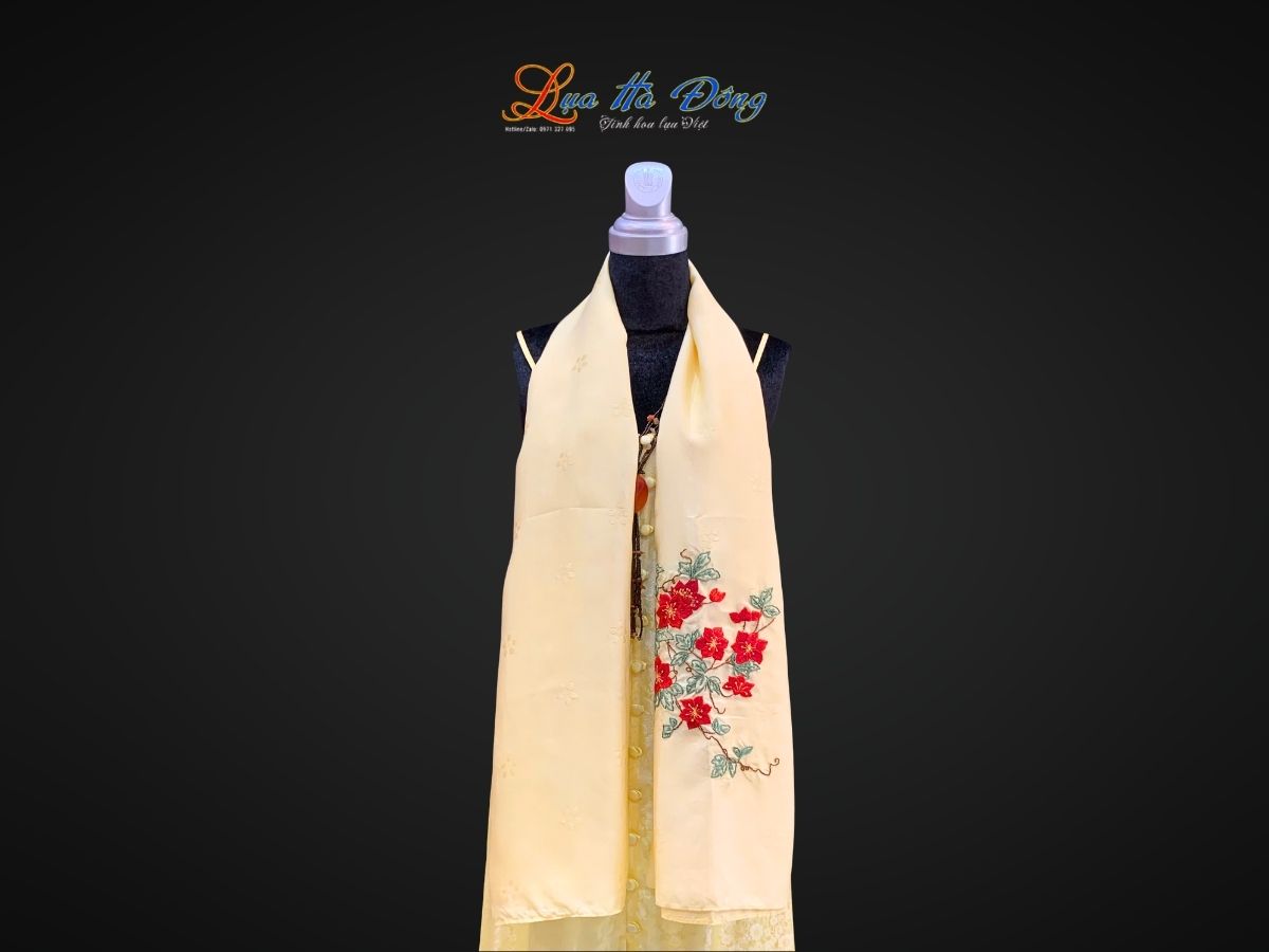 Khăn lụa vân cổ thêu tay mai vàng