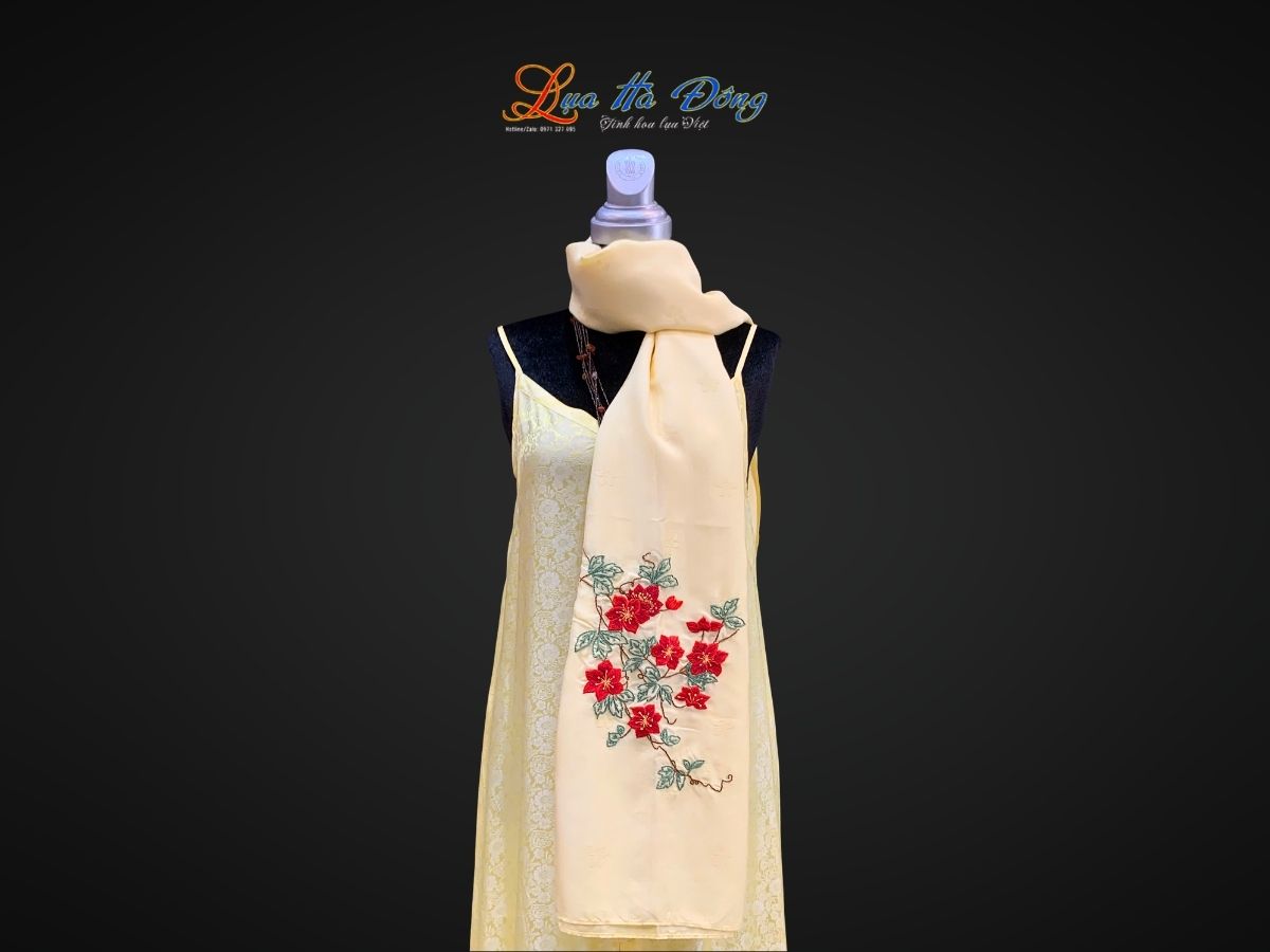Khăn lụa vân cổ thêu tay mai vàng