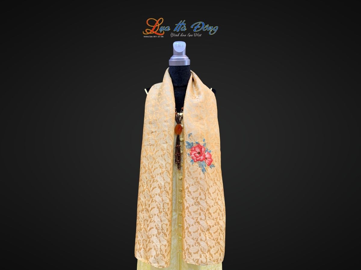 Khăn lụa thêu tay đuôi công vàng đồng