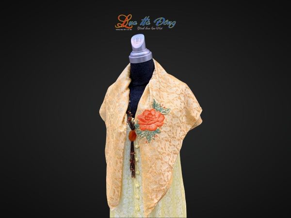 Khăn lụa vuông thêu tay đuôi công vàng đồng