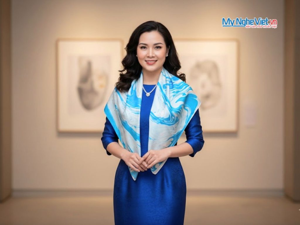 Khăn Lụa Vuông Thủy Ấn Tơ Tằm Màu Xanh