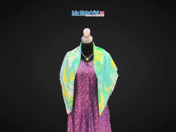 Khăn Lụa Vuông Thủy Ấn Tơ Tằm Màu Xanh Lá