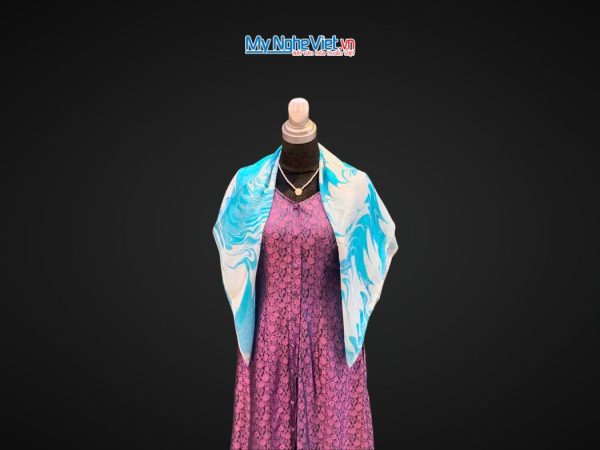 Khăn Lụa Vuông Thủy Ấn Tơ Tằm Màu Xanh