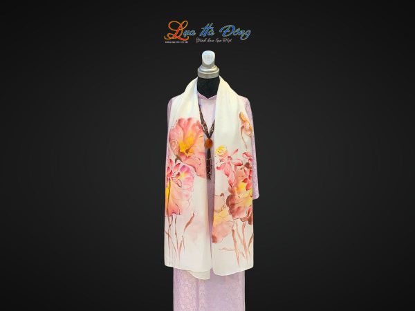 Khăn lụa tơ tằm màu trắng vẽ hoa sen