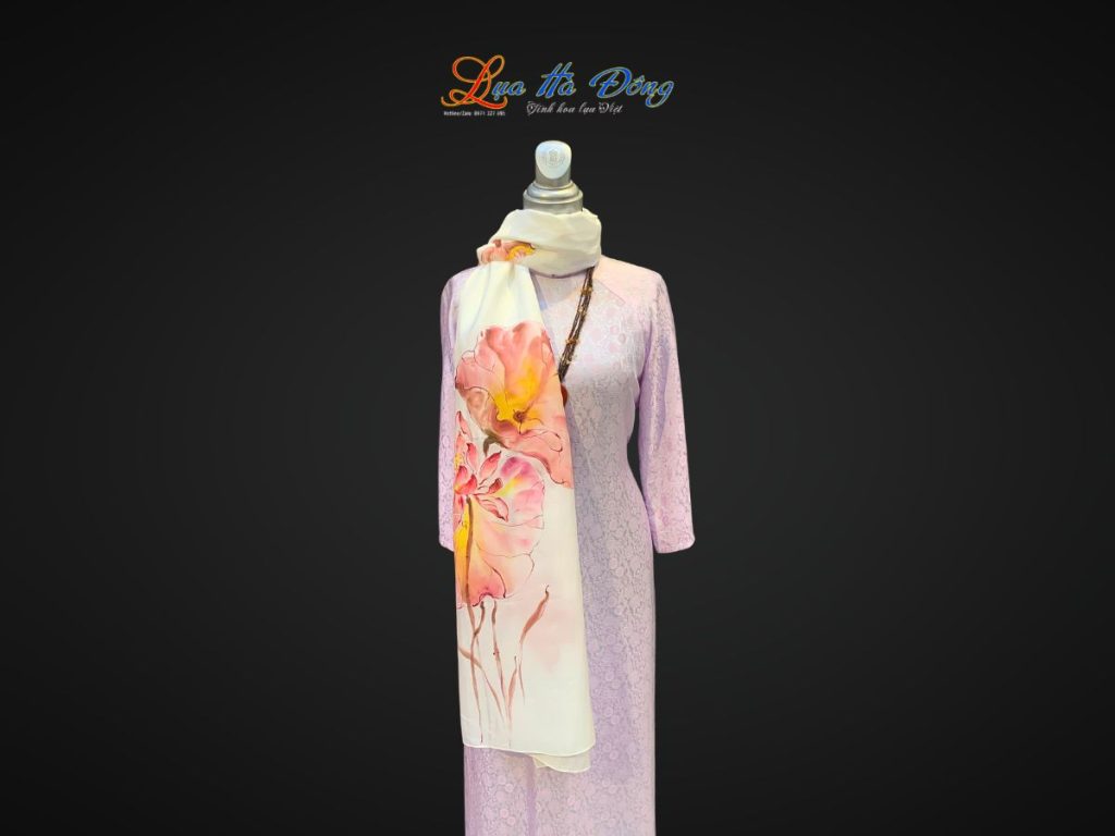 Khăn lụa tơ tằm màu trắng vẽ hoa sen