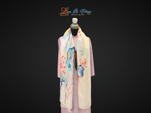 Khăn lụa tơ tằm màu trắng vẽ hoa sen