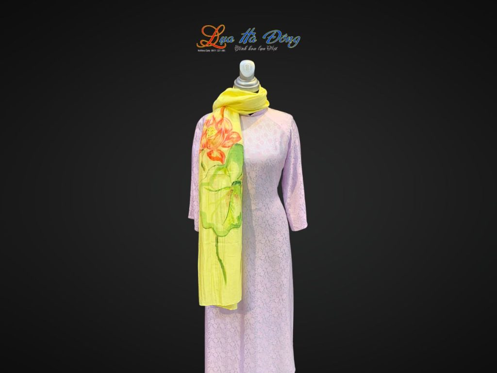 Khăn lụa tơ tằm vẽ tay sen màu vàng