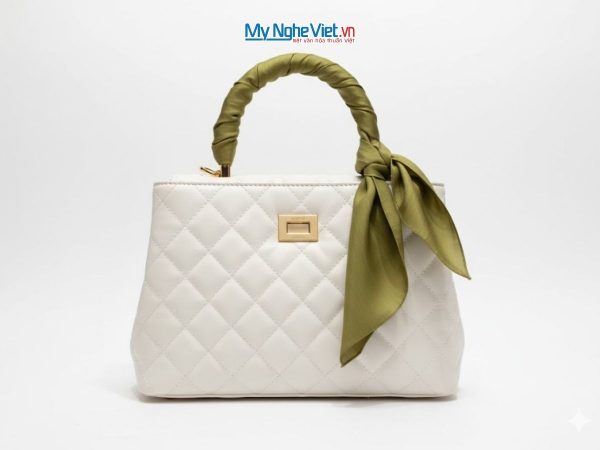 Khăn lụa vuông tơ tằm trơn màu xanh rêu