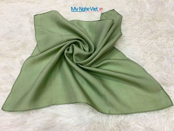 Khăn lụa vuông tơ tằm trơn màu xanh lá