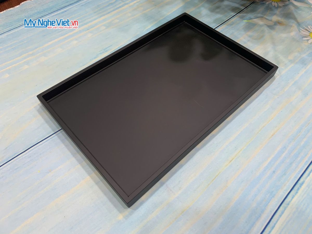 Khay sơn mài màu đen