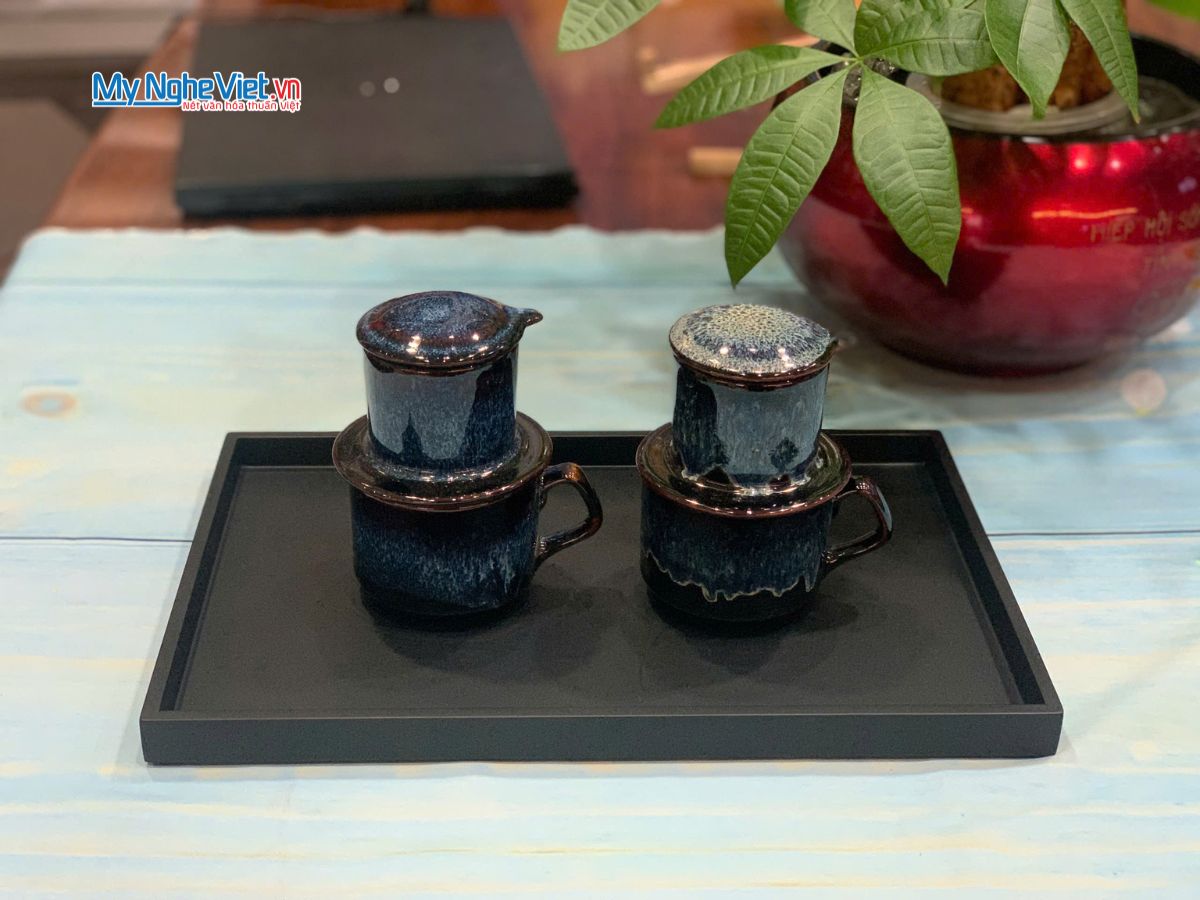 Khay sơn mài màu đen