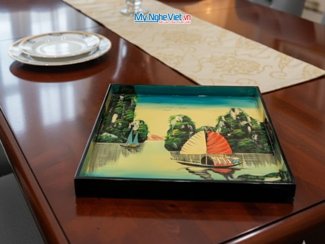 Khay sơn mài vuông vẽ phong cảnh