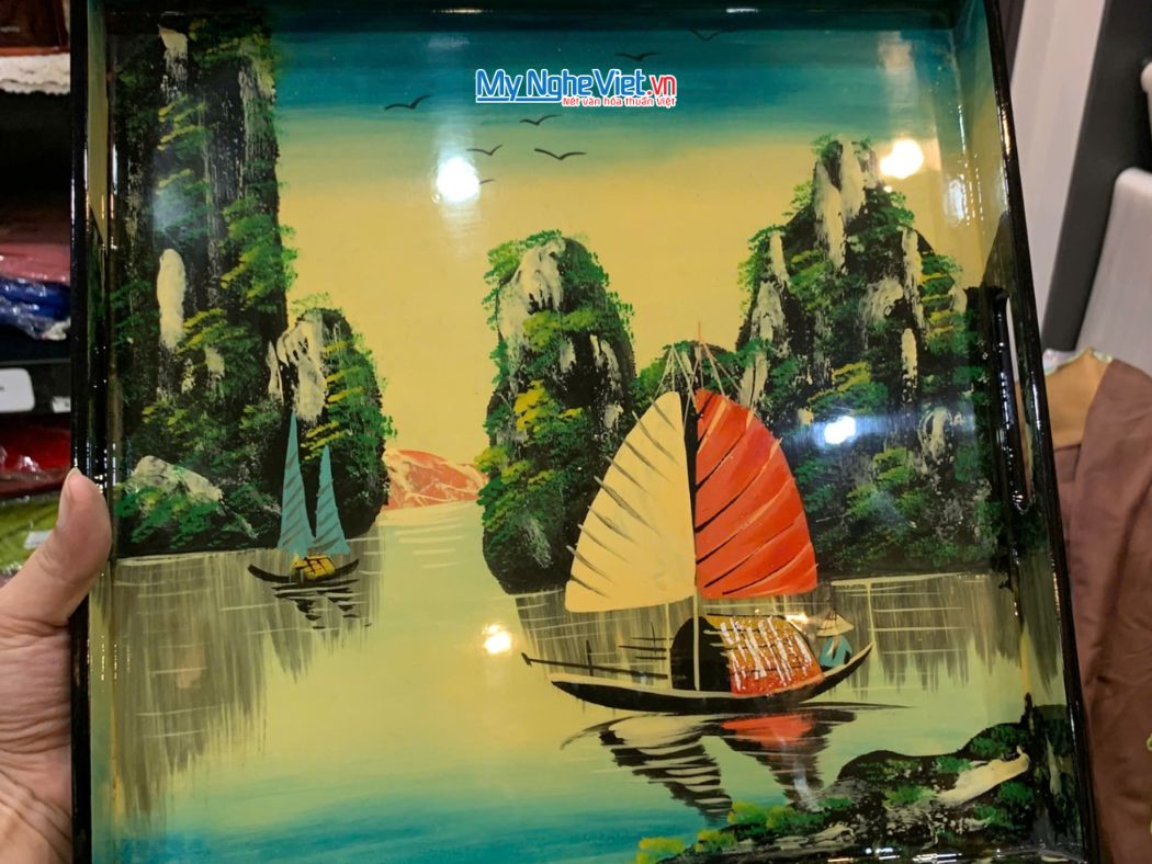 Khay sơn mài vuông vẽ phong cảnh