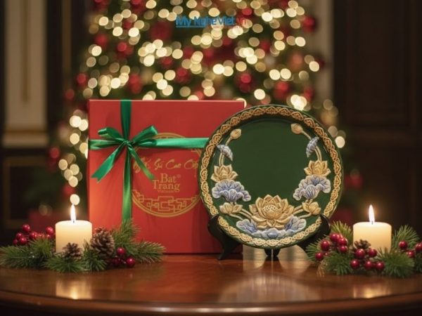 Tranh đĩa gốm Bát Tràng