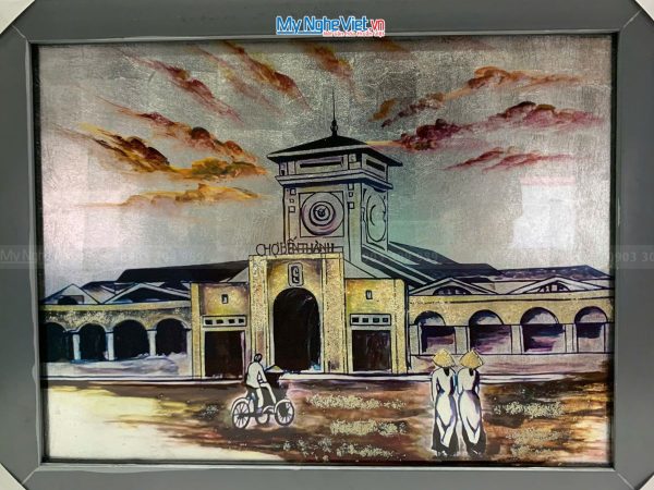 Tranh Sơn Mài Chợ Bến Thành Dát Lá Bạc Có Khung
